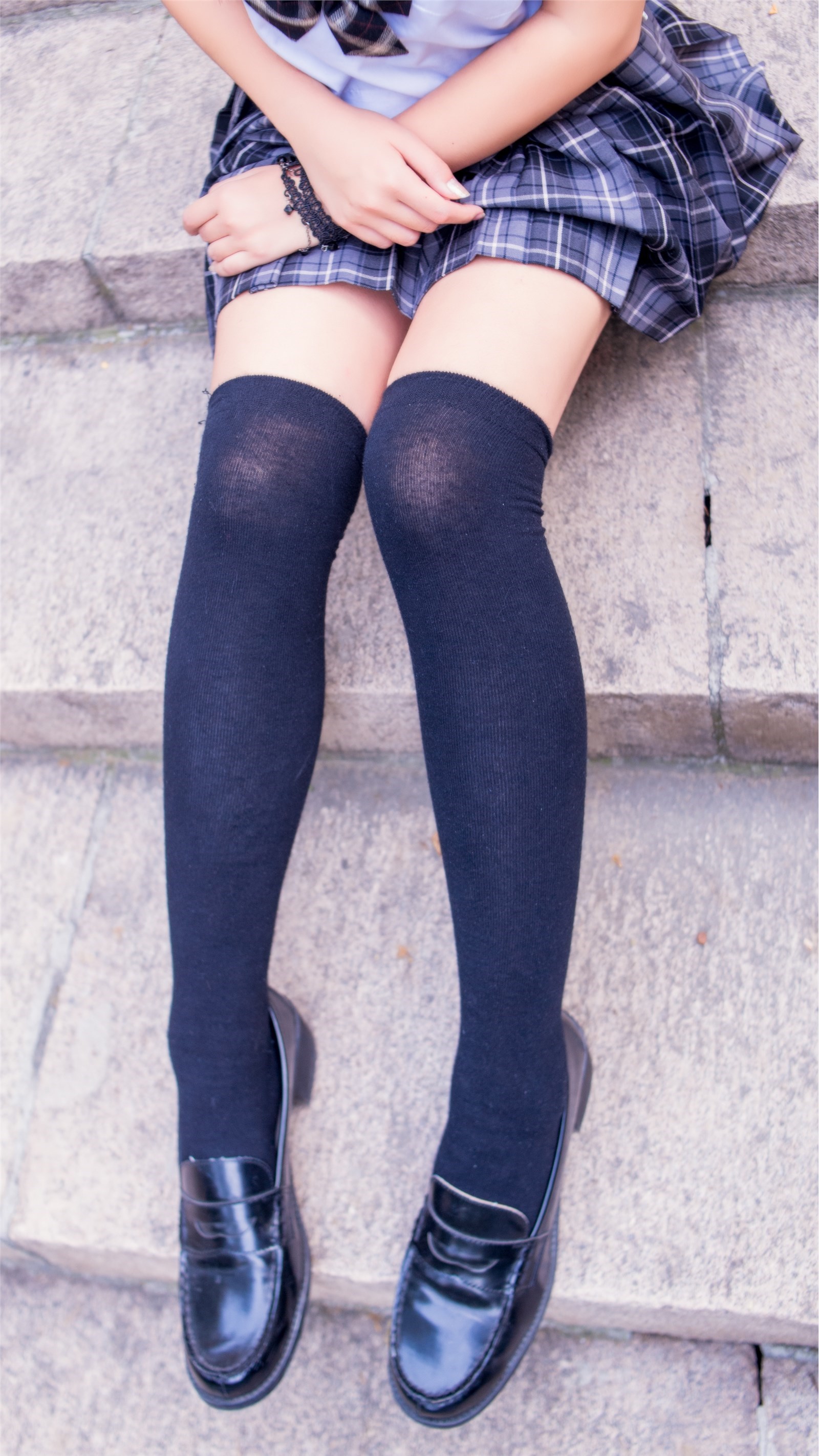 Rabbit playing over knee socks JK(41)